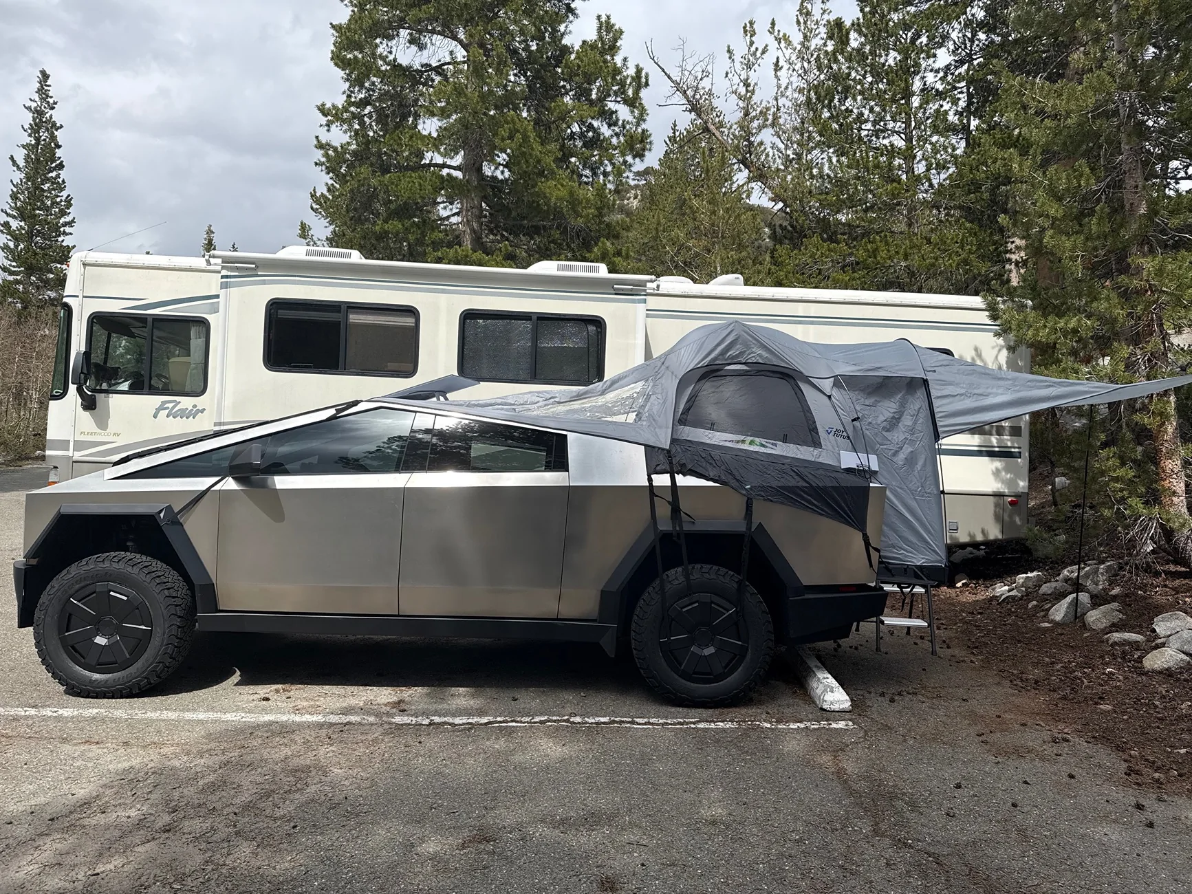 Tesla Cybertruck CT at 14000 feet IMG_8921