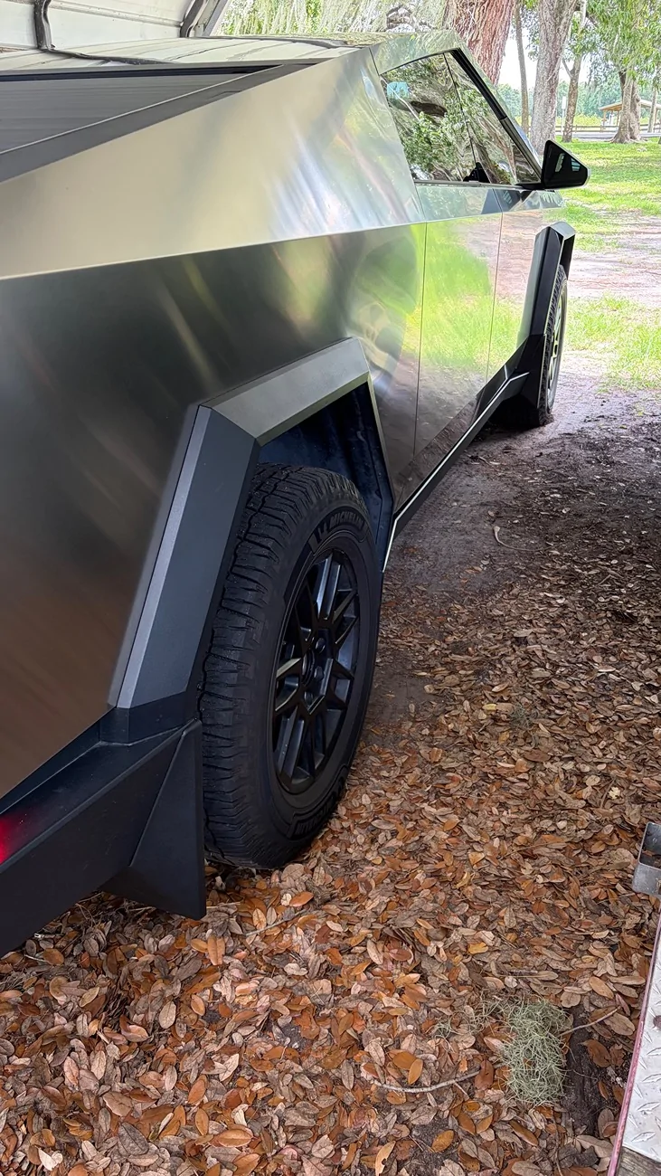 Tesla Cybertruck DIY CT Mods & Accesories installed IMG_0931