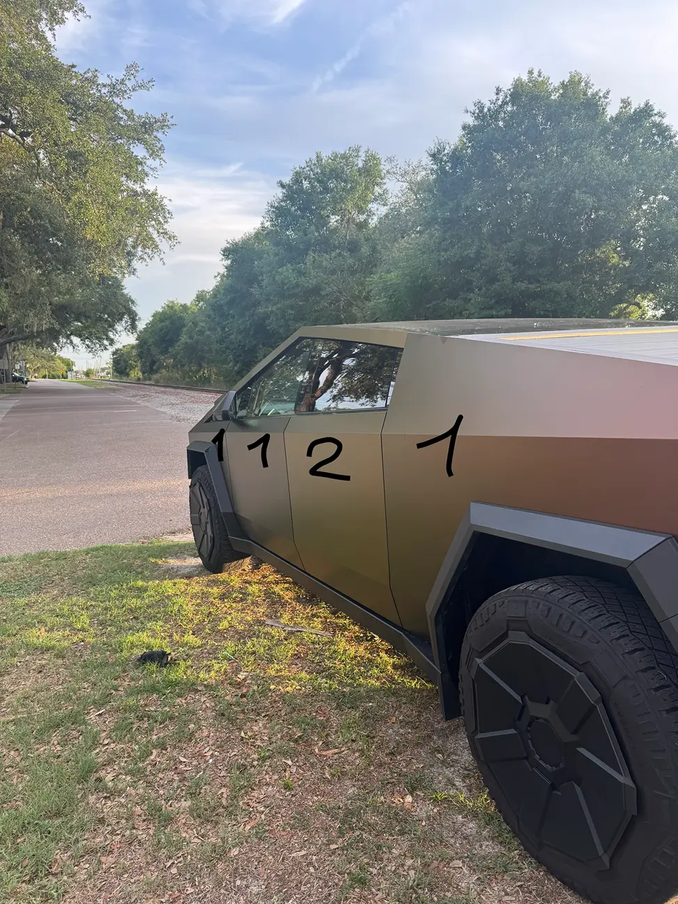 Tesla Cybertruck Failed Wrap. Need advise. 3M 2080 Satin Flip Volcanic Flare Vinyl Wrap tempImage9QM2eC