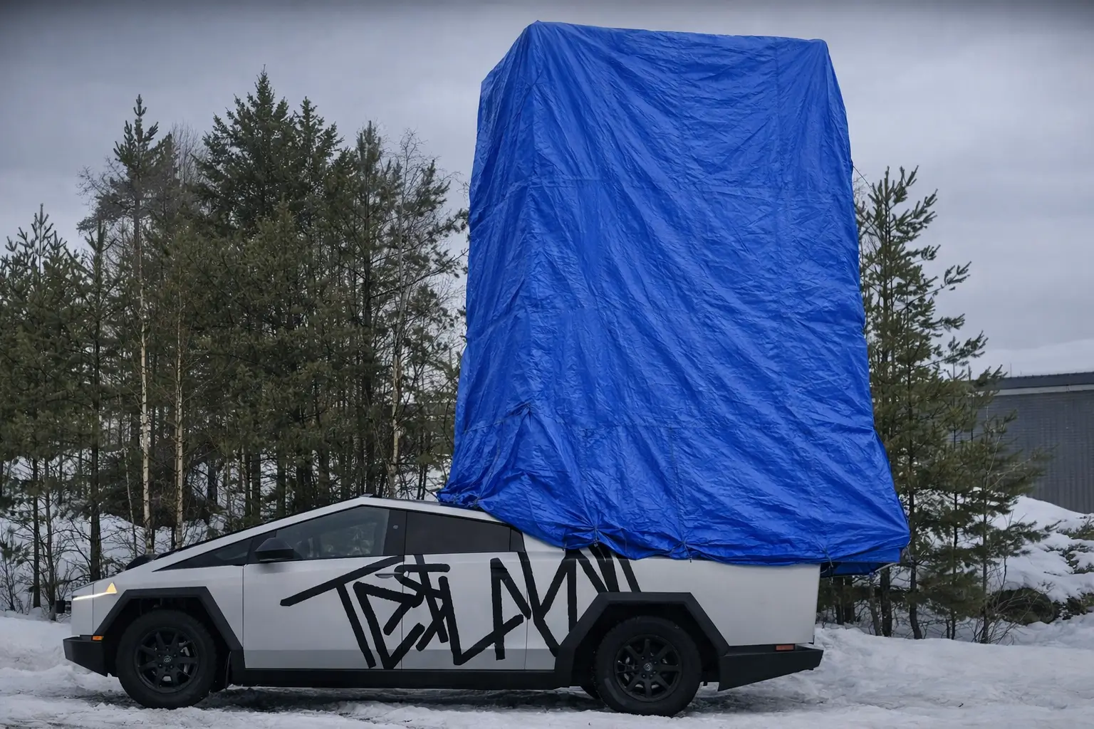 Tesla Cybertruck Banana box test by Bjorn Nyland IMG_3986