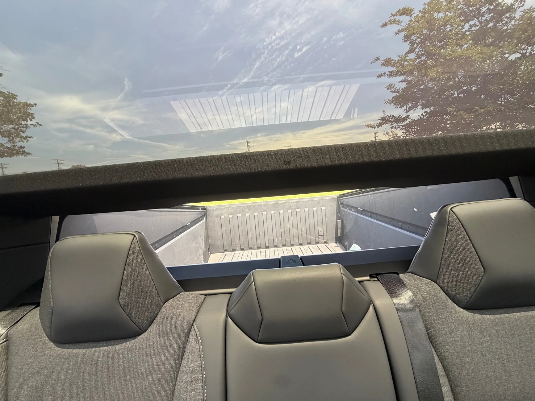 Tesla Cybertruck $59k Base Dual-Motor AWD Cybertruck Begin Delivery! IMG_3990