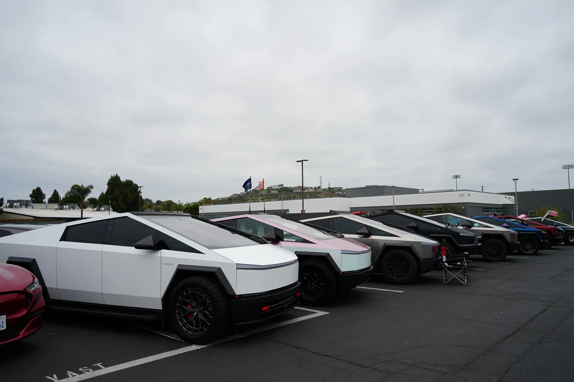 Tesla Cybertruck Daily random Cybertruck photos thread - Post Yours! 📸 🤳 DSC01849