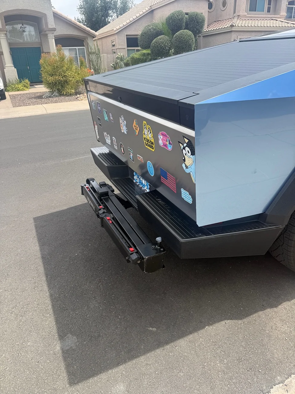 Tesla Cybertruck Yakima Exo Swingbase with Dual shelf and dual gear lockers - Will it work? IMG_4558