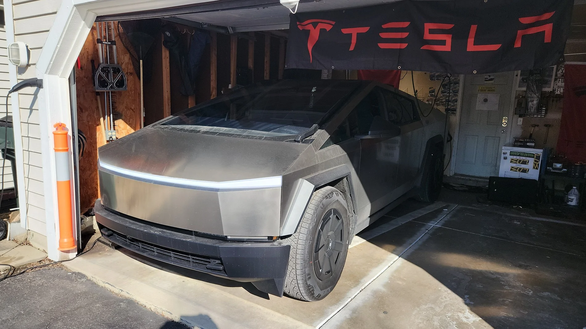 Tesla Cybertruck Garage experience? 20260225_142557 (1)
