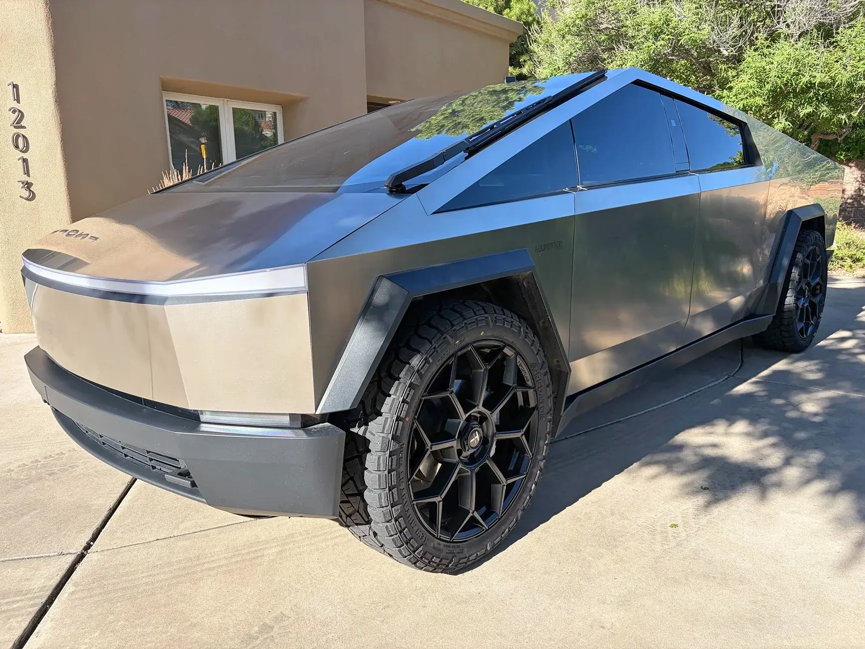 Tesla Cybertruck New TC8 24" Cybertruck Hex Wheels from T Sportline 121060-6296505c56e99ce5f141e49628ad4697