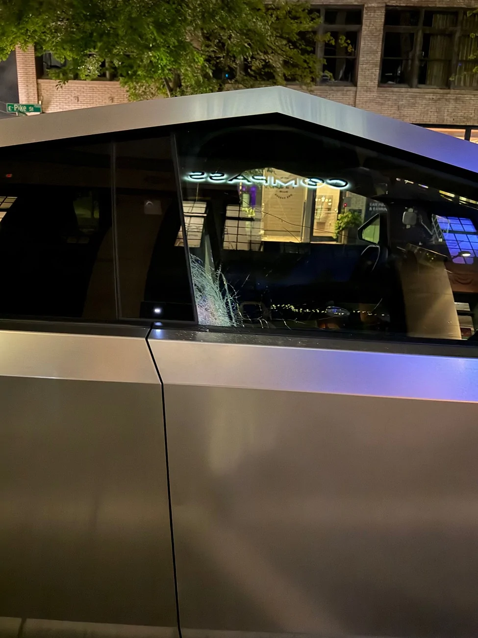 Tesla Cybertruck Lovely Seattle, WA… IMG_4144