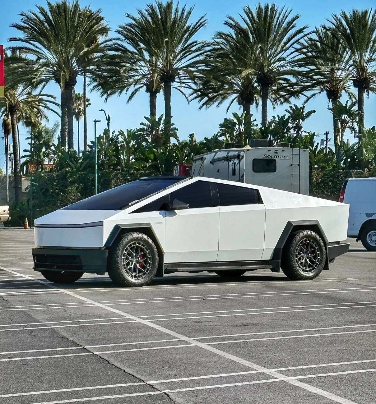 Tesla Cybertruck Daily random Cybertruck photos thread - Post Yours! 📸 🤳 IMG_8182