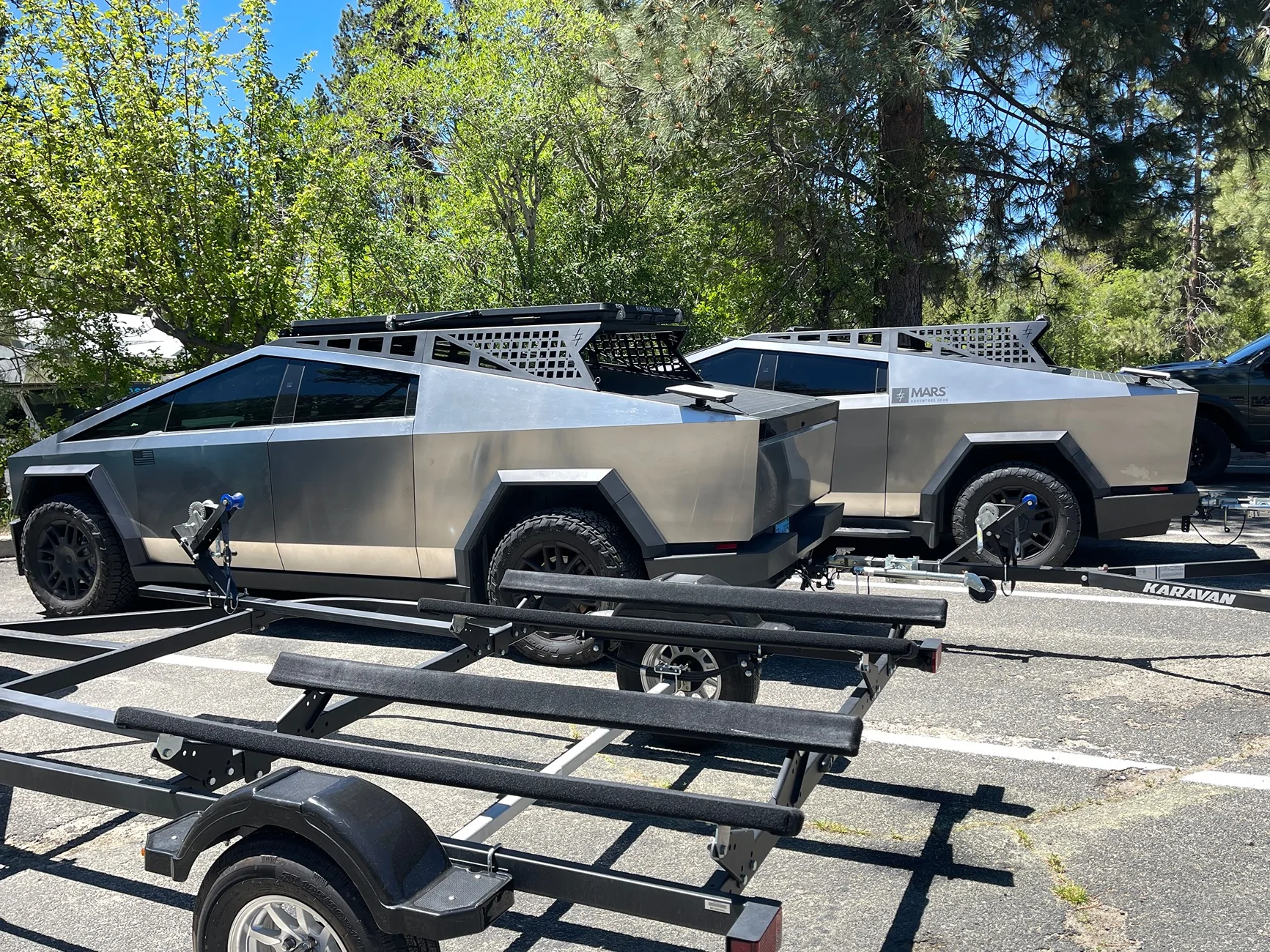 Daily random Cybertruck photos thread - Post Yours! 📸 🤳 | Page 135 ...