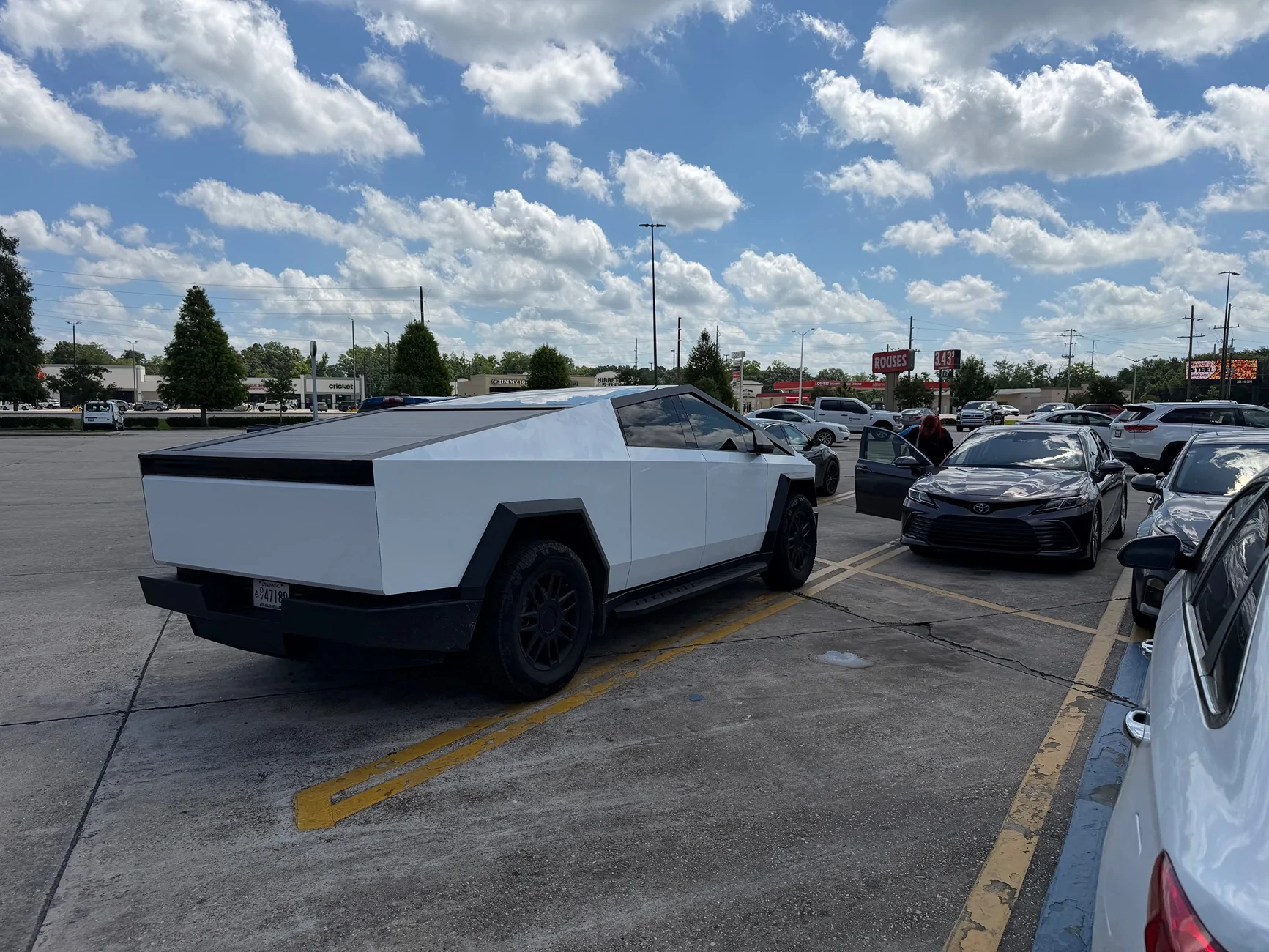Tesla Cybertruck If you own a CT, or have one on order, is this your first truck? 1781281284916-1s