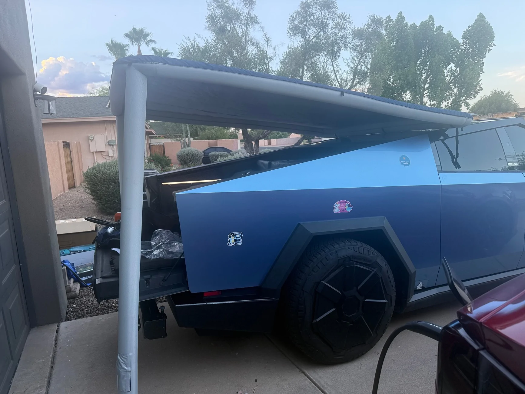 Tesla Cybertruck Hitch mounted umbrella - here's a good option IMG_4738