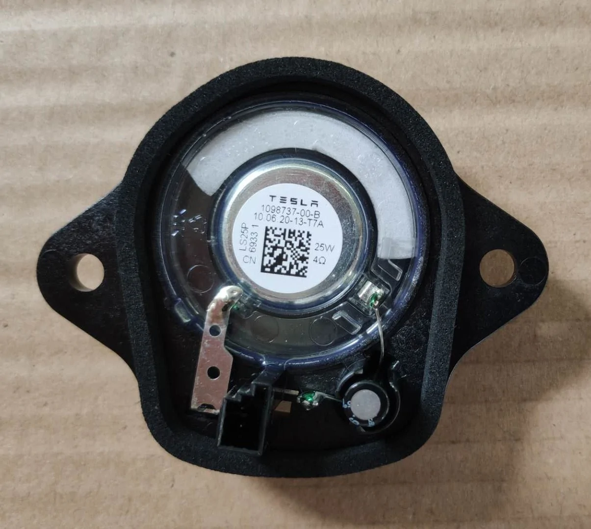 Tesla Cybertruck Powering Accessories Struggles - Don't let this happen to you! 1098737-00-B_1