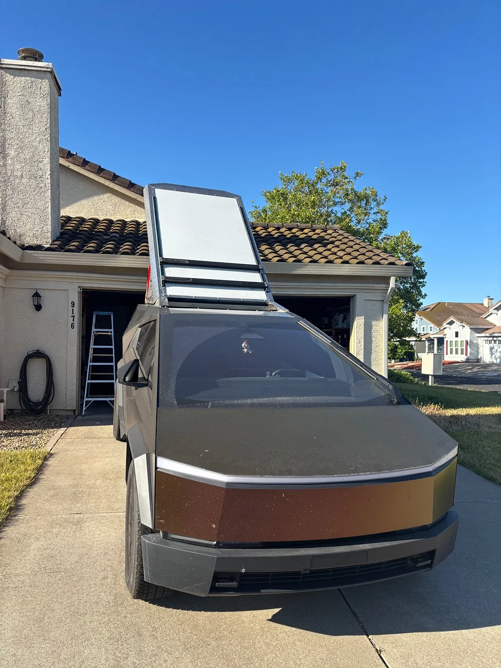 Tesla Cybertruck Tesla Cybertruck Camper IMG_7122