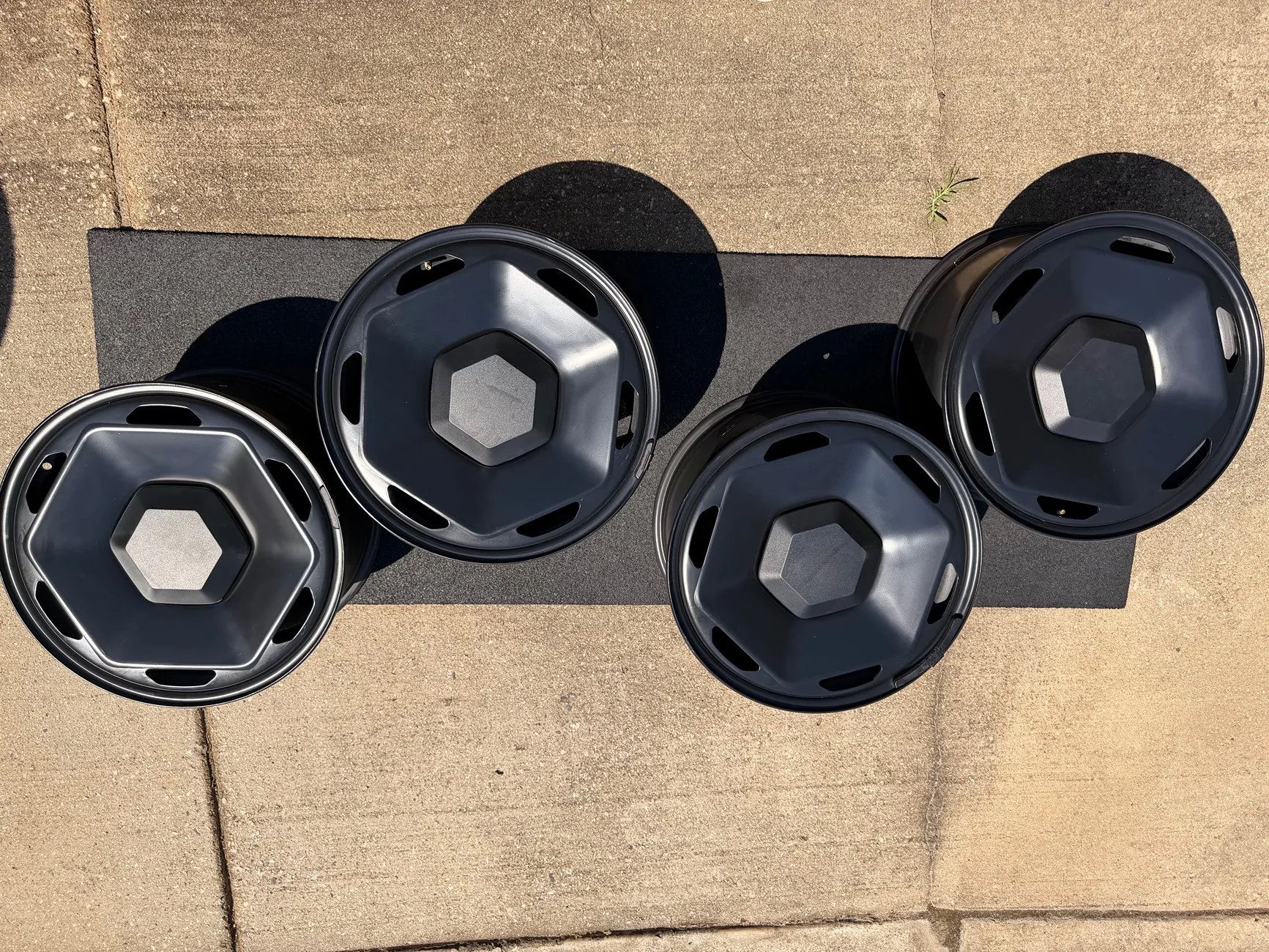 Tesla Cybertruck FS : 26 AWD Tesla CyberTruck 18” Mantle Wheels - NEARLY NEW IMG_5101