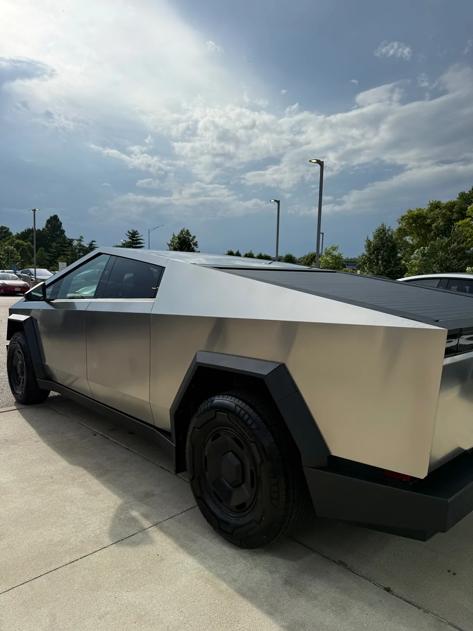 Tesla Cybertruck $59k Base Dual-Motor AWD Cybertruck Begin Delivery! IMG_8553
