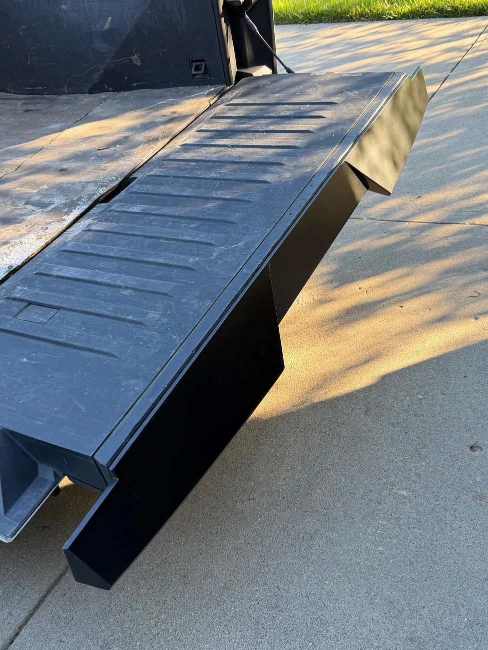 Tesla Cybertruck EVBASE - Rear Bumper Diffuser & Spoiler IMG_5266