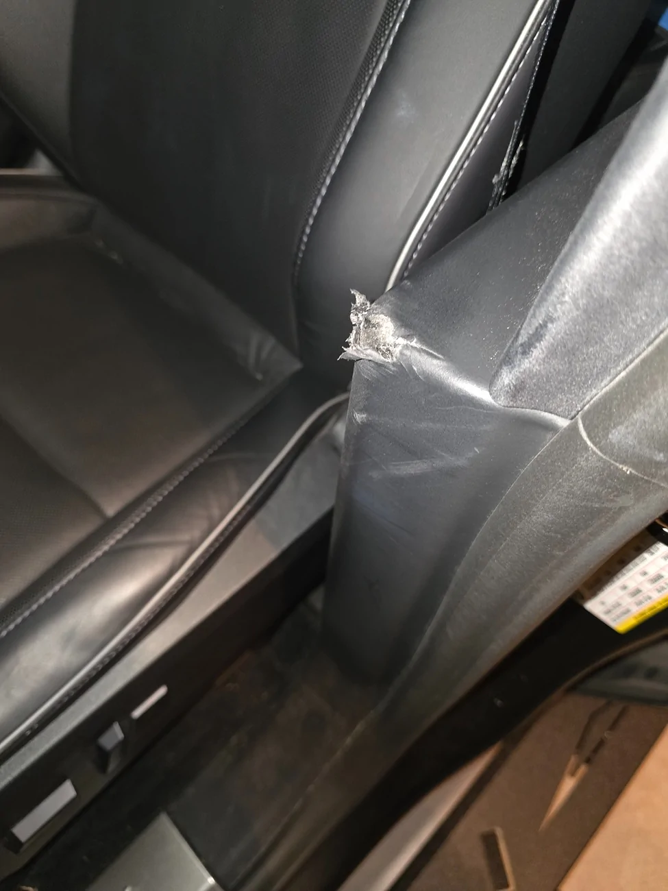 Tesla Cybertruck Preventing interior wear and tear? 20260520_124045