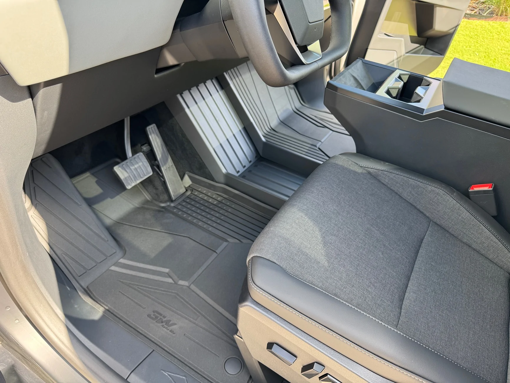 Tesla Cybertruck 59K Standard Dual-Motor AWD - After Purchase Mods Thread IMG_7389