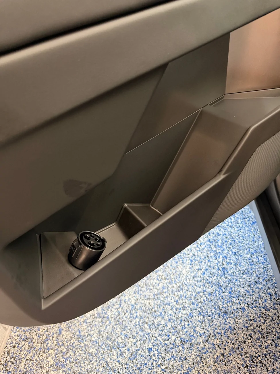 Tesla Cybertruck 59K Standard Dual-Motor AWD - After Purchase Mods Thread IMG_4971
