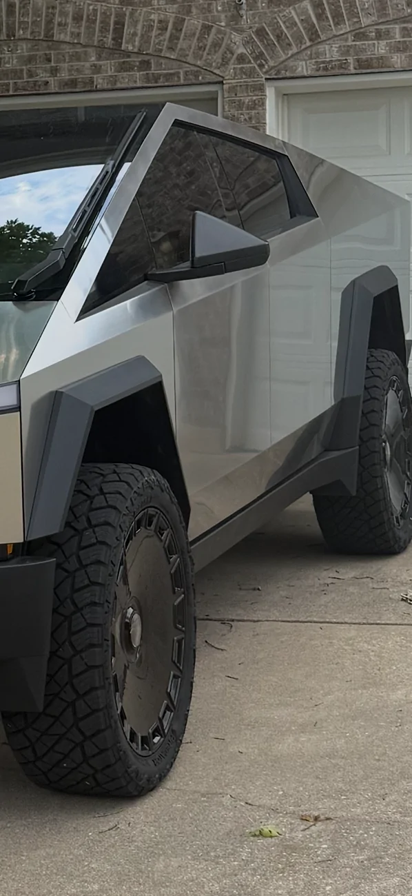 Tesla Cybertruck FS: 24” Giovanna w/ 35x12.5R24 Predators AT Wheels & Tires IMG_2239