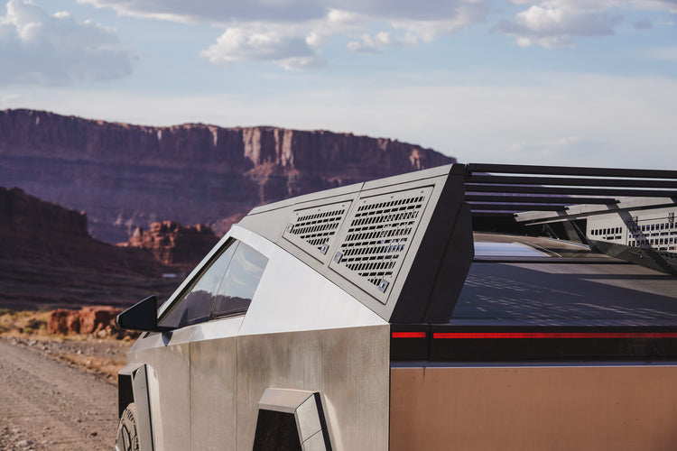 Tesla Cybertruck Urander Rack Mega Thread – Post Your Setup! DSC04888