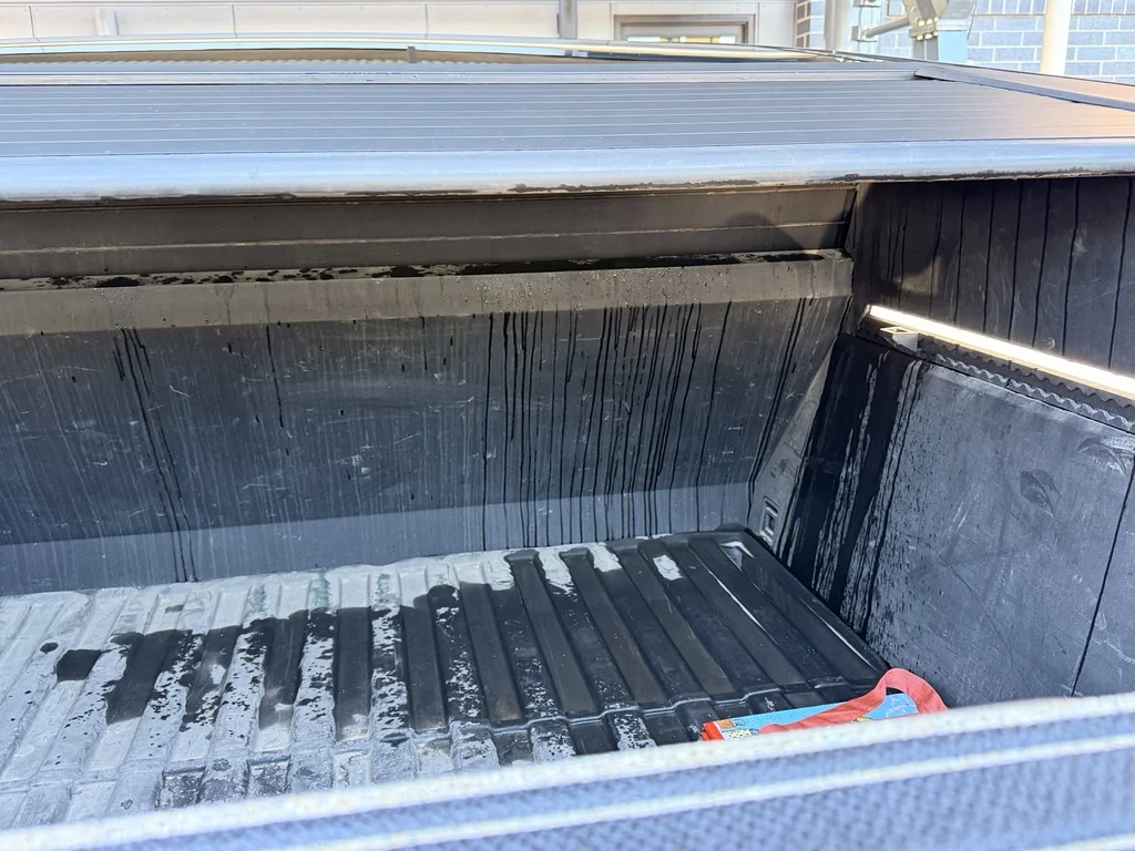 Tesla Cybertruck Official Fix: Tonneau Leak Foam Seal HLMTO8ubEAA0jdO