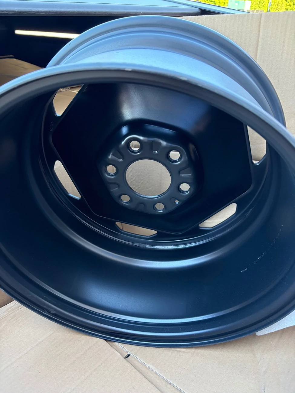 Tesla Cybertruck Got new Tesla 18” Molten wheels IMG_2260