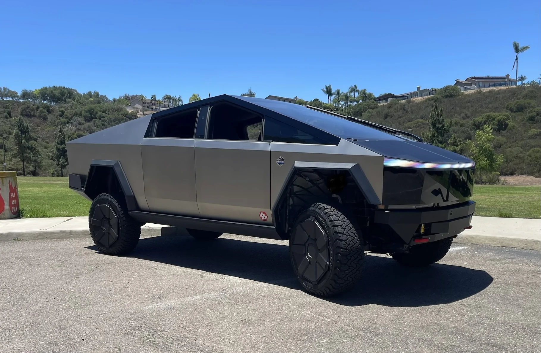 Tesla Cybertruck Daily random Cybertruck photos thread - Post Yours! 📸 🤳 IMG_3346