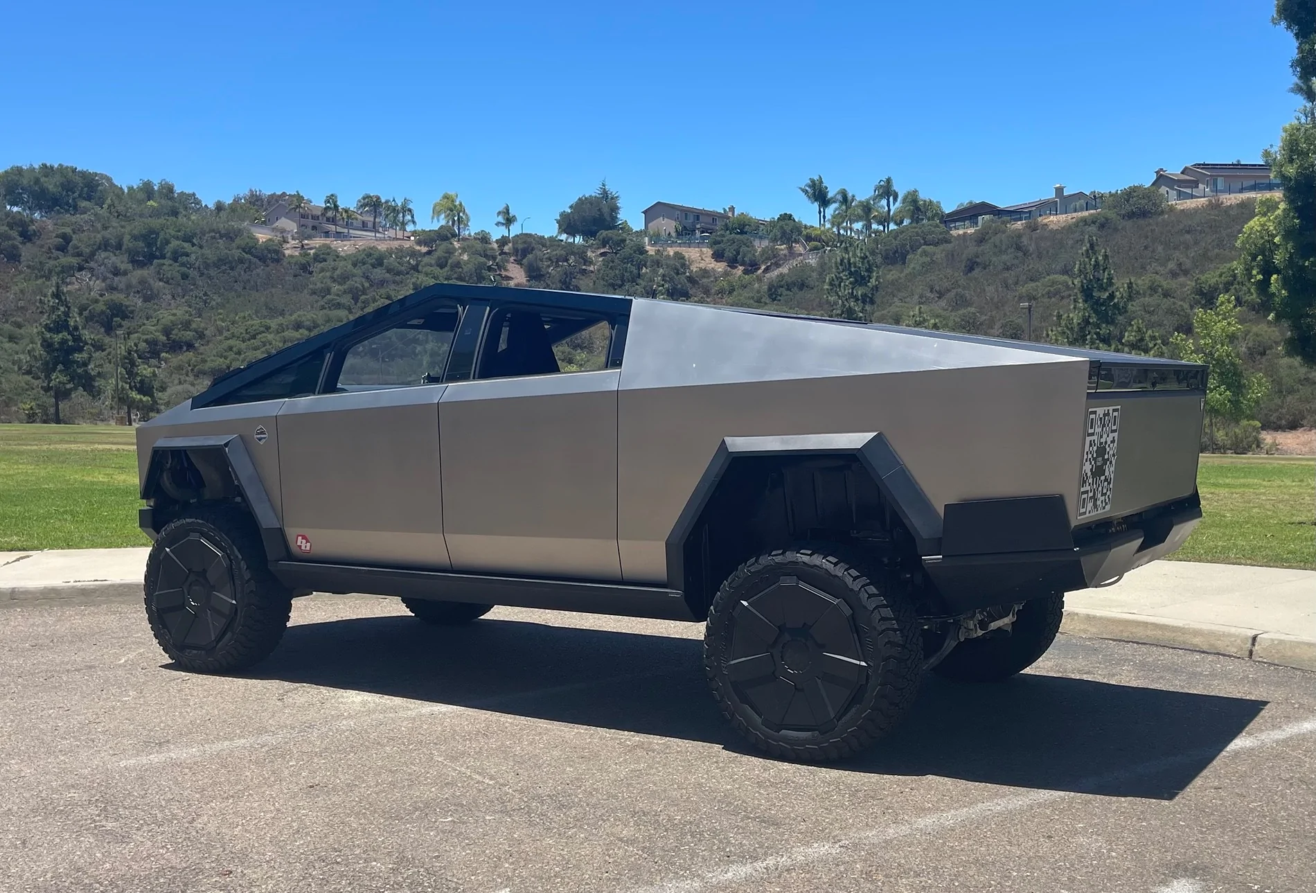 Tesla Cybertruck Daily random Cybertruck photos thread - Post Yours! 📸 🤳 IMG_3345