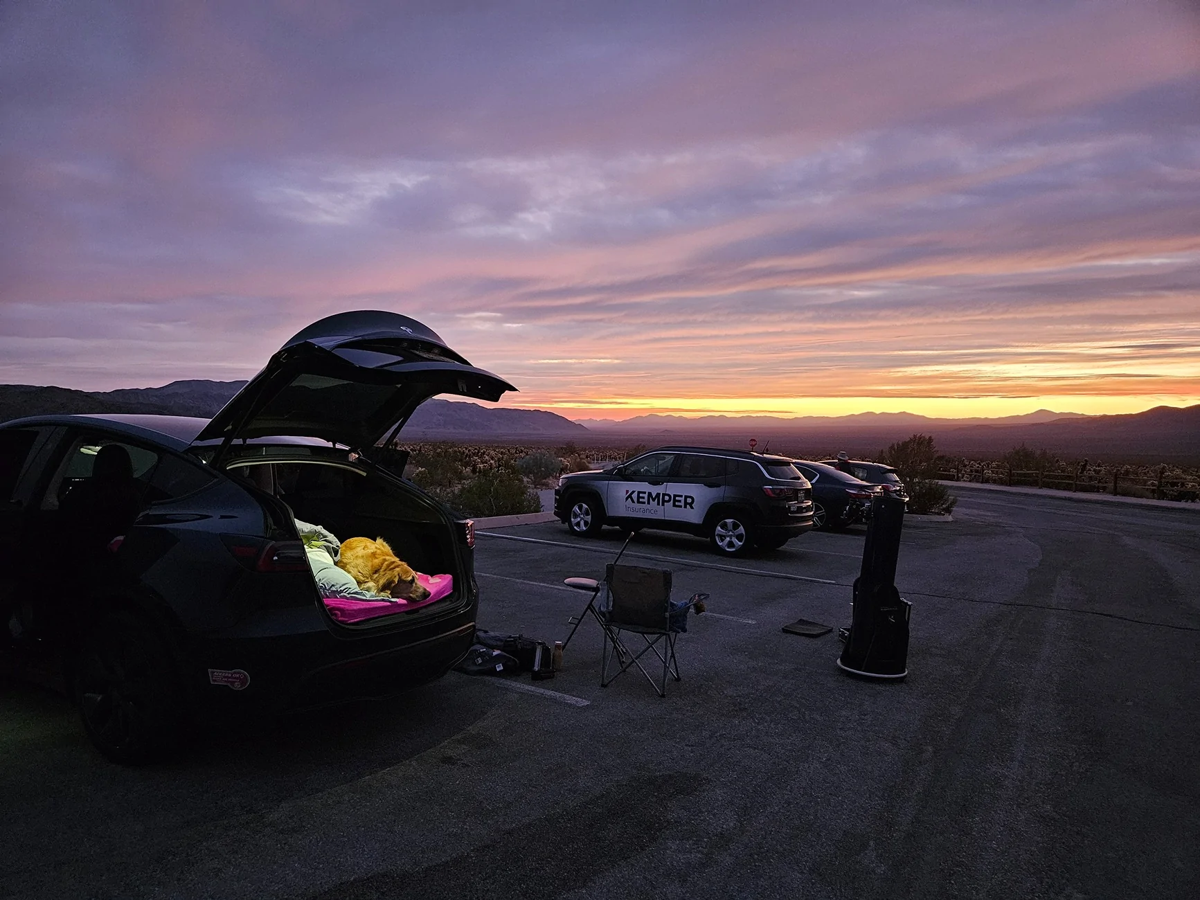 Tesla Cybertruck Folding chairs for stargazing, firework viewing, or just hanging out. 20241102_064400