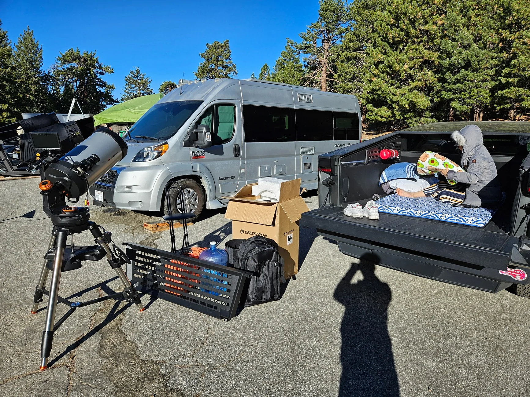 Tesla Cybertruck Folding chairs for stargazing, firework viewing, or just hanging out. 20250726_074605