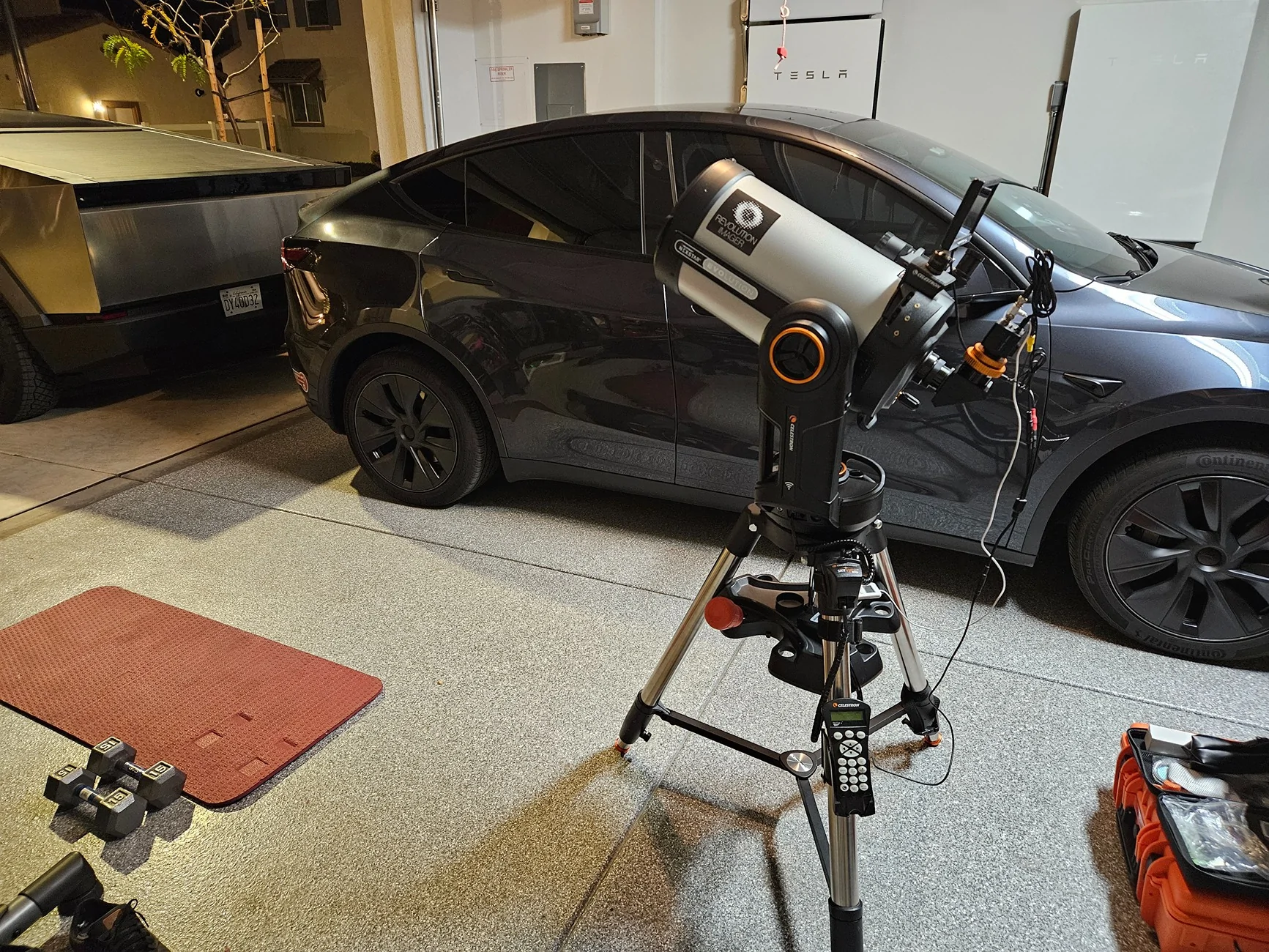 Tesla Cybertruck Folding chairs for stargazing, firework viewing, or just hanging out. 20250104_224108