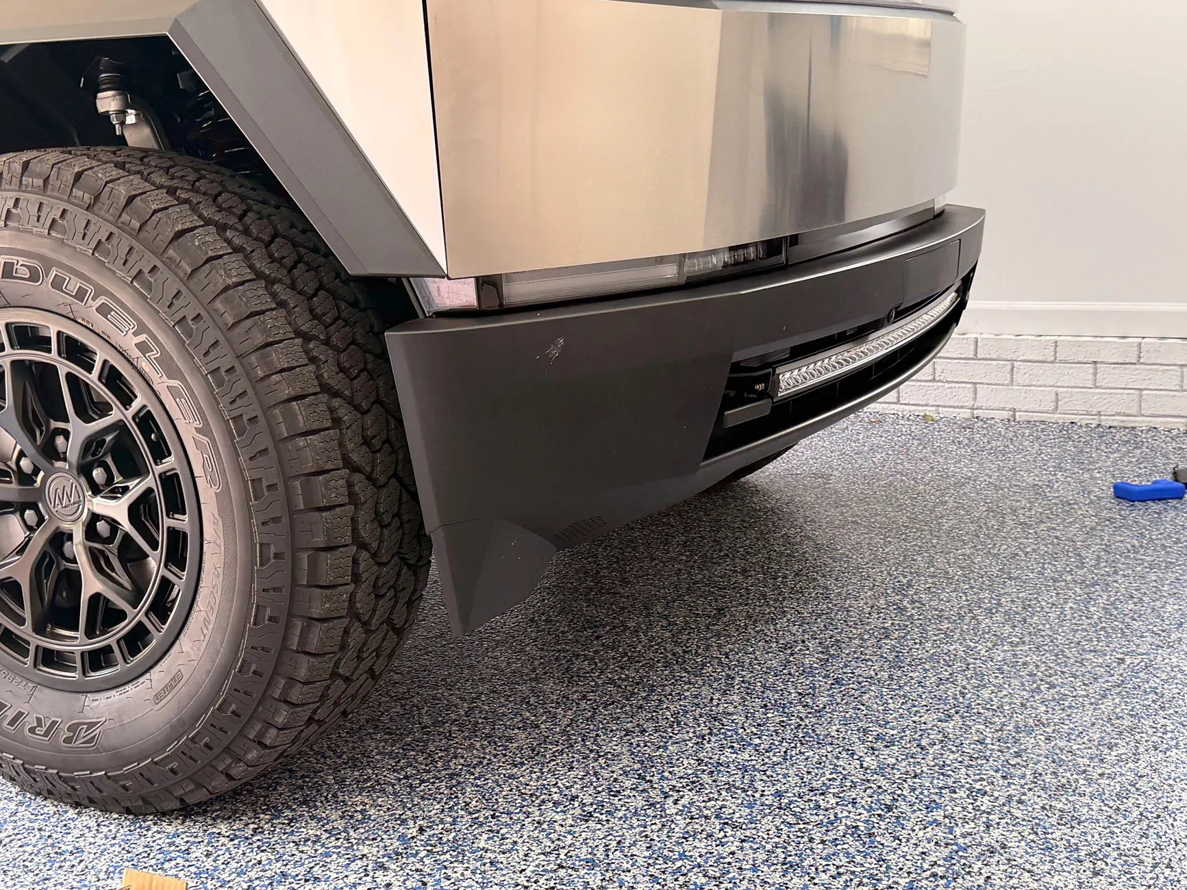 Tesla Cybertruck 59K SAWD - After Purchase Mods Thread 📐 IMG_5273