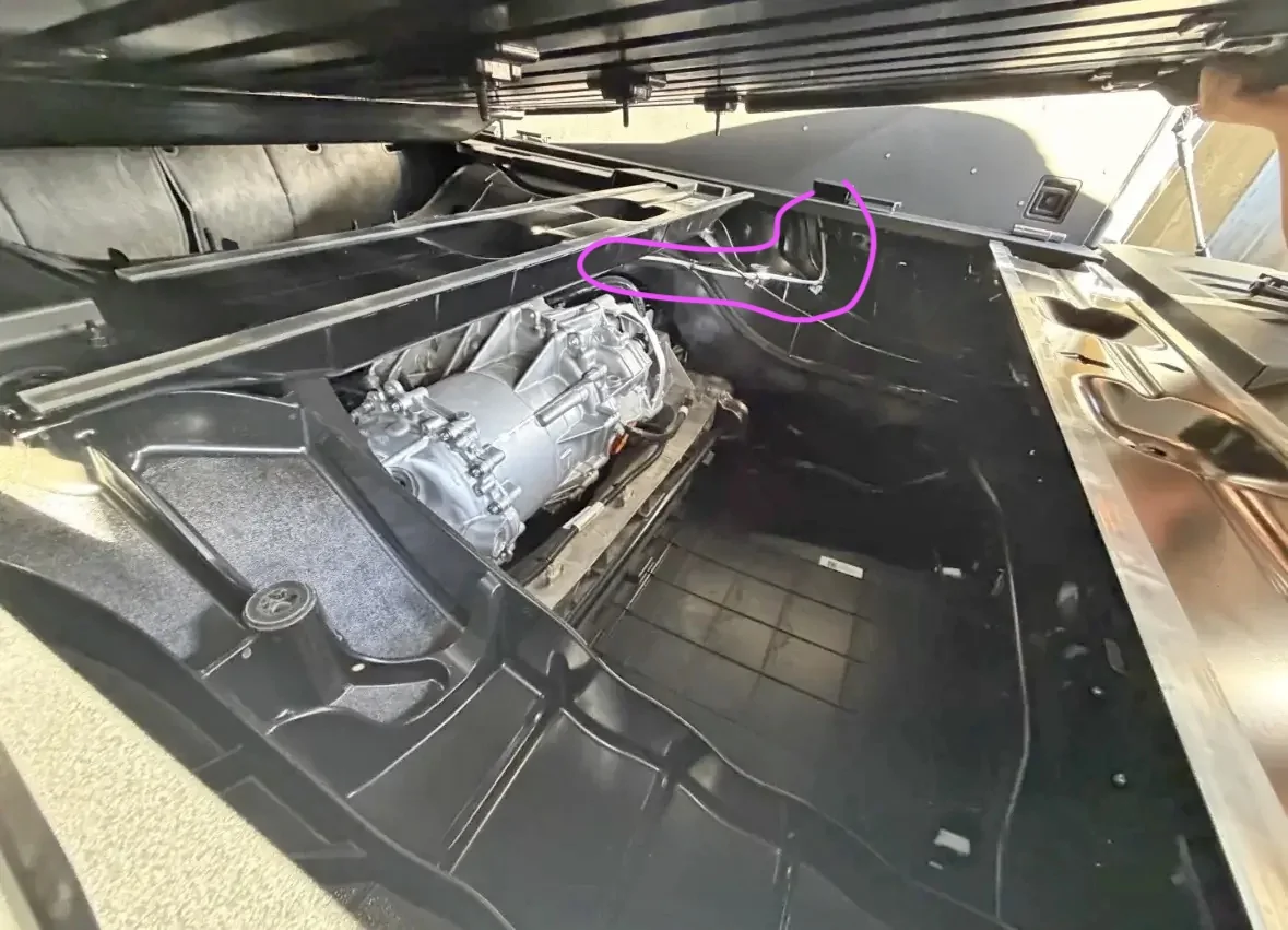 Tesla Cybertruck Standard AWD photos: smuggler bay after removing trunk cover 122214-9382d0fb0e488a1662212c94d0355d81 copy