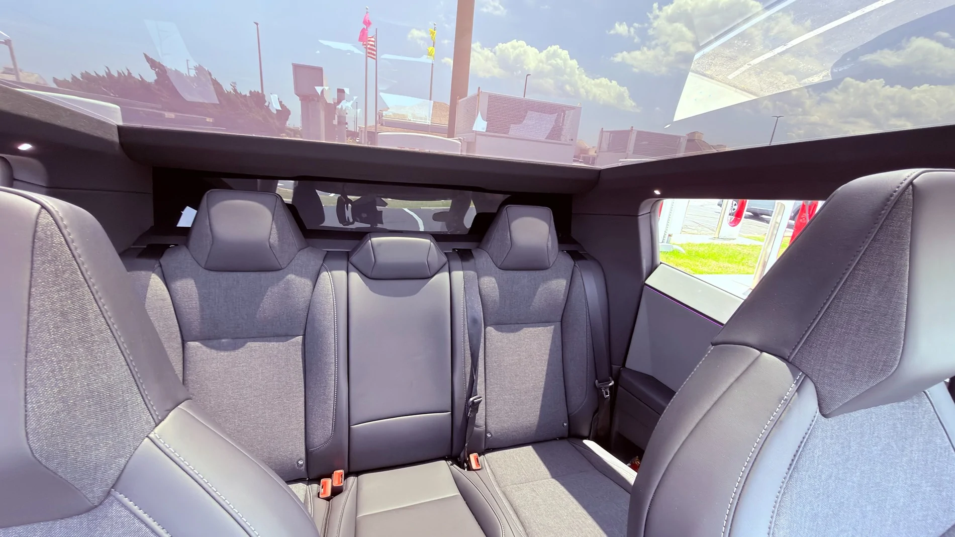 Tesla Cybertruck $59k Base Dual-Motor AWD Cybertruck Begin Delivery! IMG_4060 2