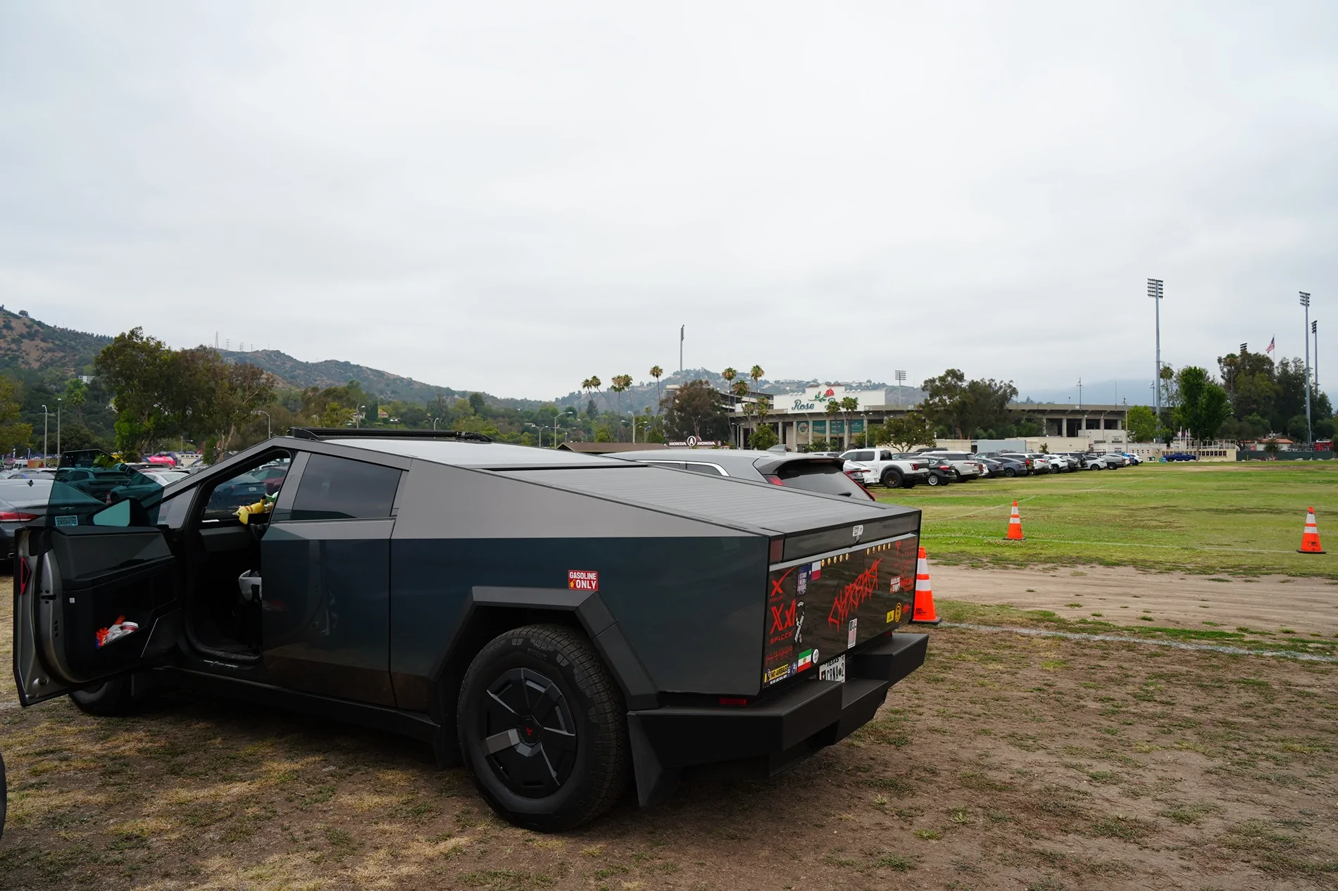 Tesla Cybertruck Daily random Cybertruck photos thread - Post Yours! 📸 🤳 DSC02157
