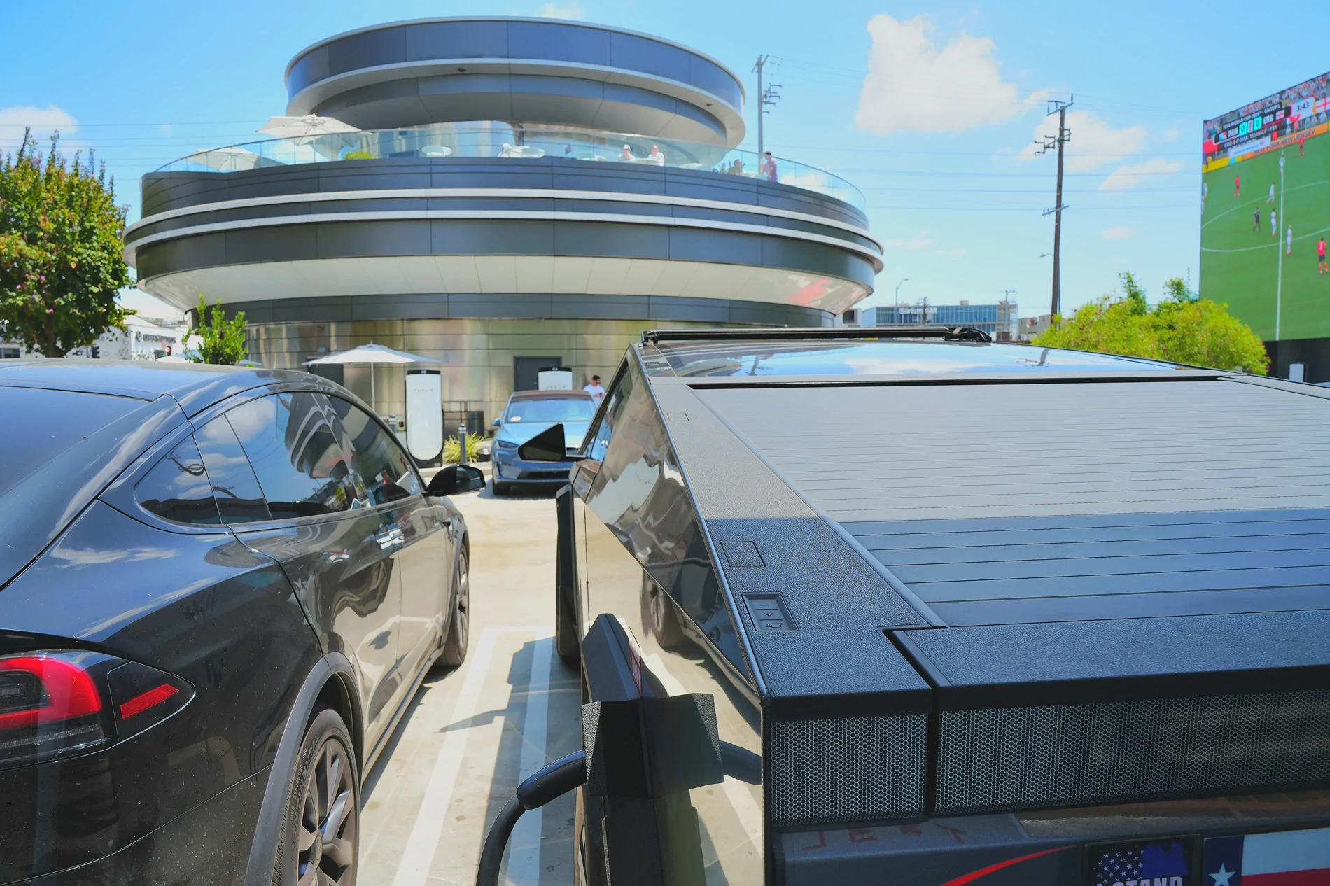 Tesla Cybertruck Daily random Cybertruck photos thread - Post Yours! 📸 🤳 DSC02285