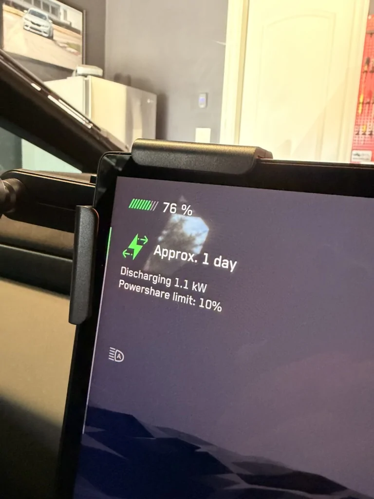 Tesla Cybertruck Houston - we HAD a problem! 1E36C3DA-3775-4BE5-B5AD-D20EF5D2D57F_1_105_c
