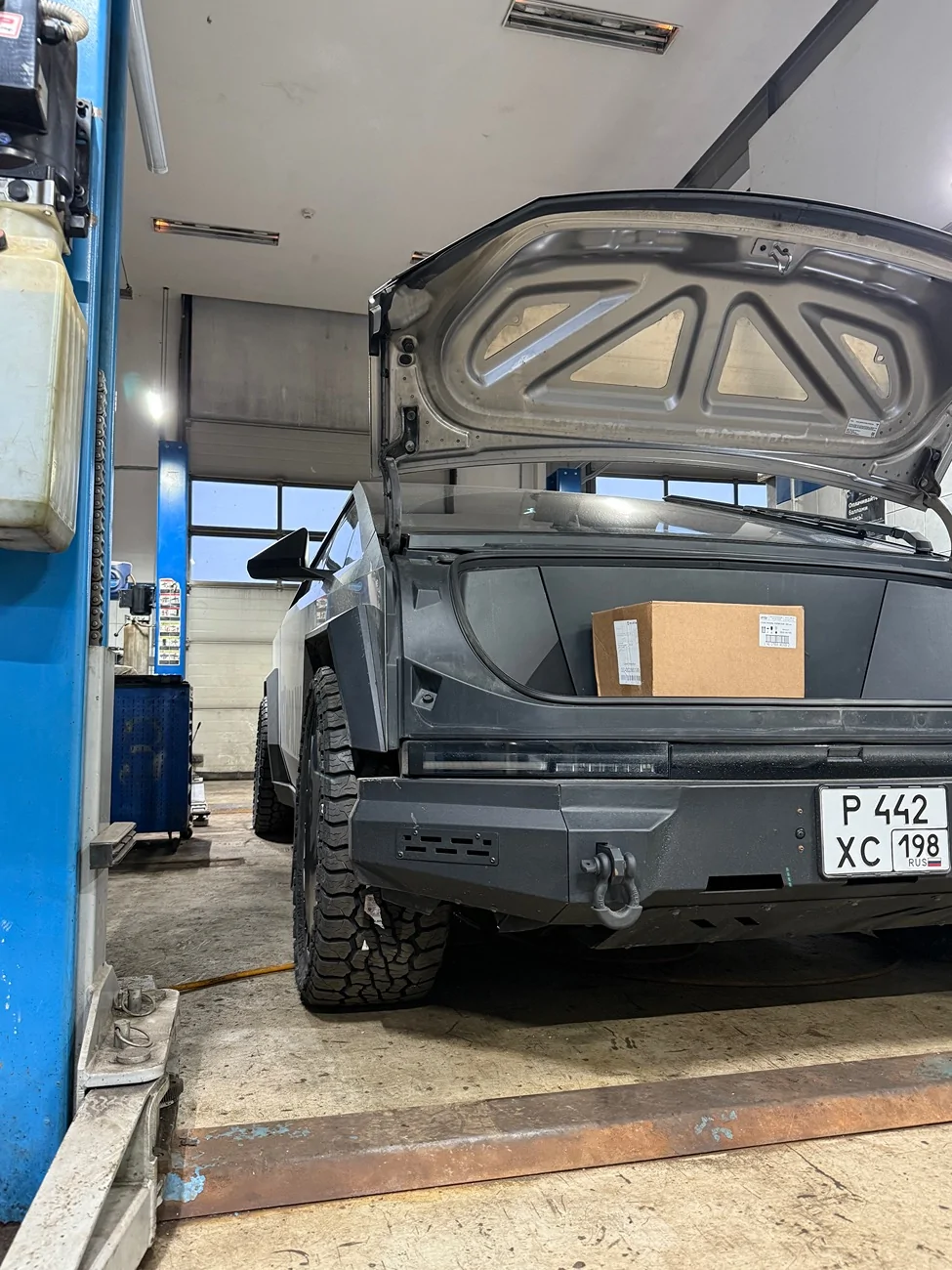 Tesla Cybertruck New tires: VENOM AT 35/12.5/24 will make my truck even better. Now I'm ready to go anywhere. IMG_8856