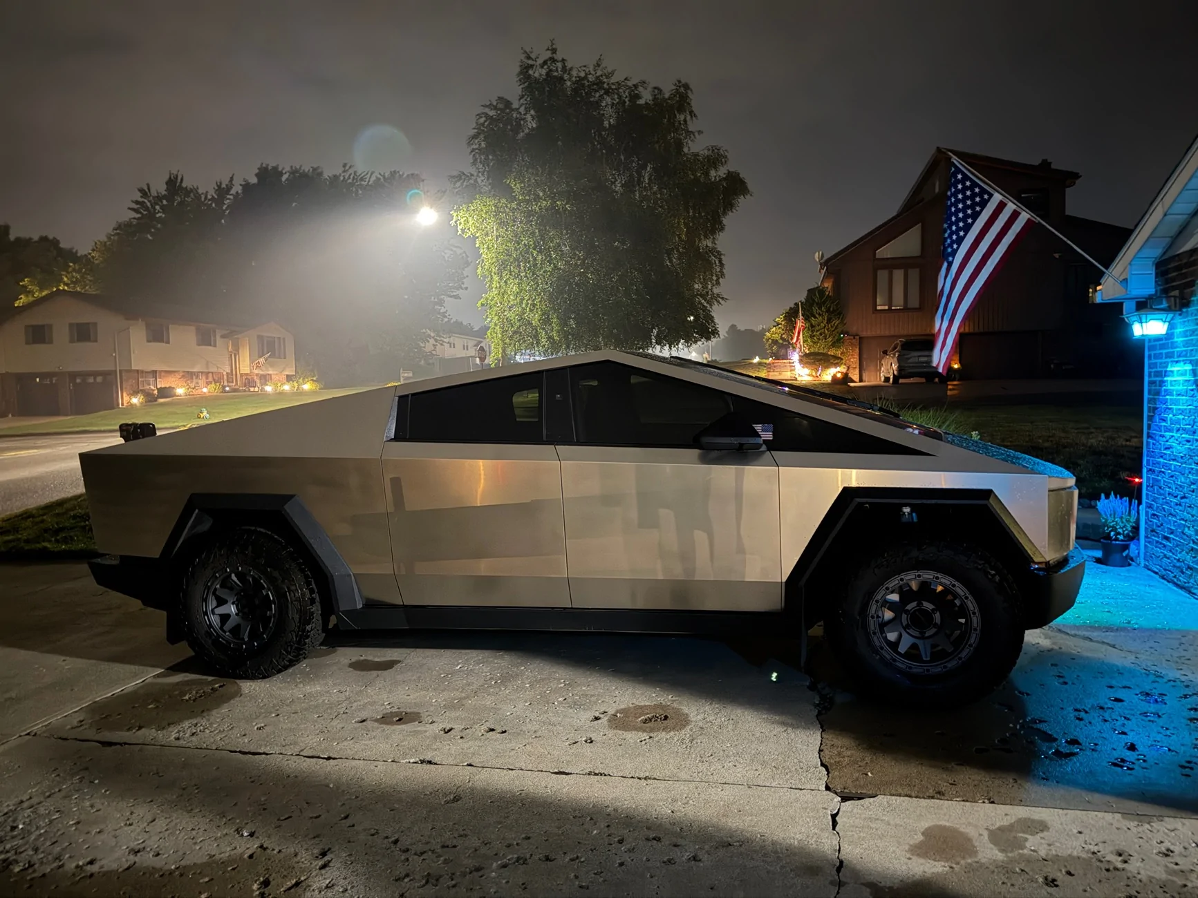 Tesla Cybertruck Daily random Cybertruck photos thread - Post Yours! 📸 🤳 IMG_1419