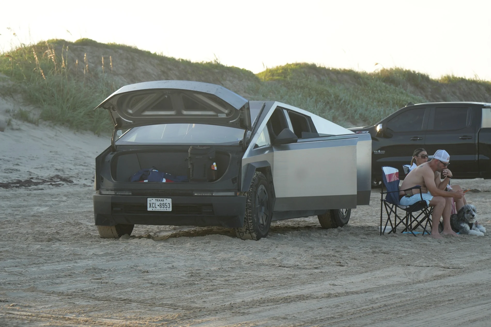 Tesla Cybertruck Daily random Cybertruck photos thread - Post Yours! 📸 🤳 DSC00950