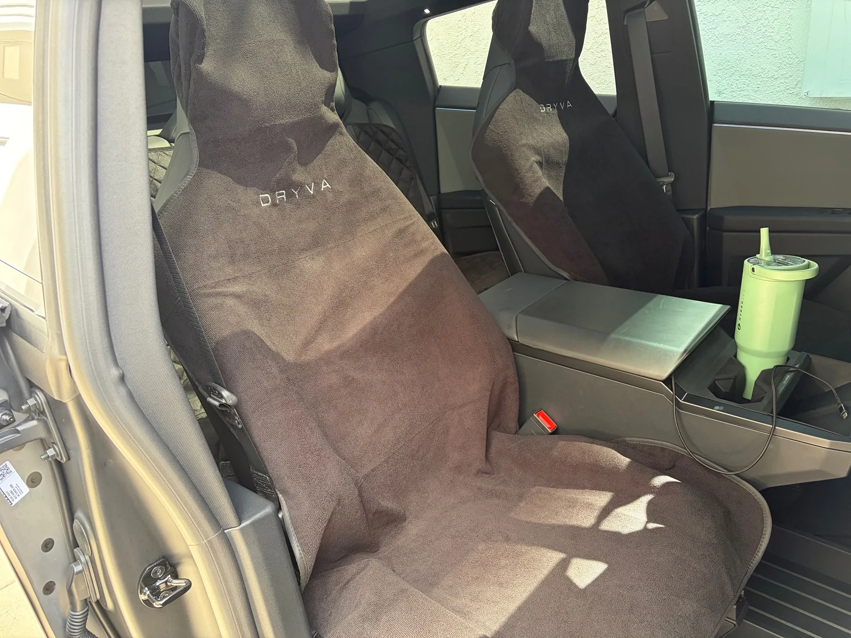 Tesla Cybertruck 59K SAWD - After Purchase Mods Thread 📐 IMG_0521