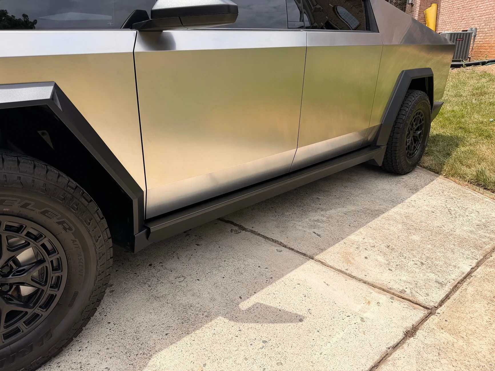 Tesla Cybertruck 59K SAWD - After Purchase Mods Thread 📐 IMG_5526