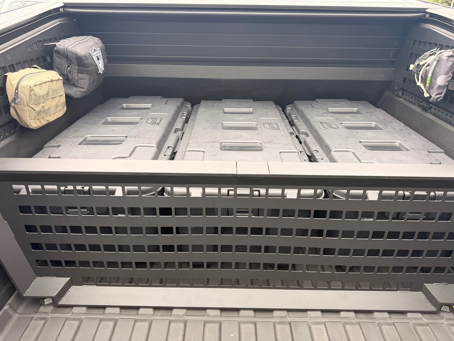 Tesla Cybertruck 59K SAWD - After Purchase Mods Thread 📐 IMG_5540