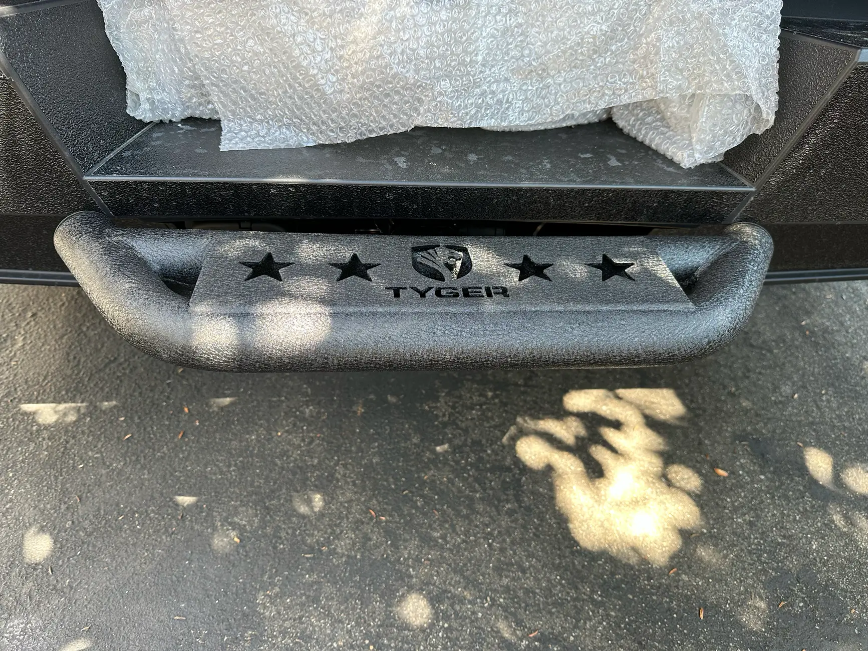 Tesla Cybertruck Hitch step tempImageTjuqRH