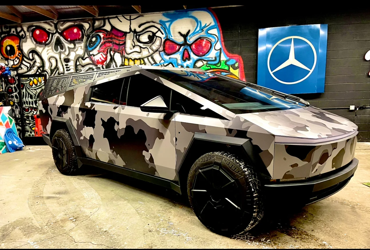 Tesla Cybertruck My camo wrap IMG_1995
