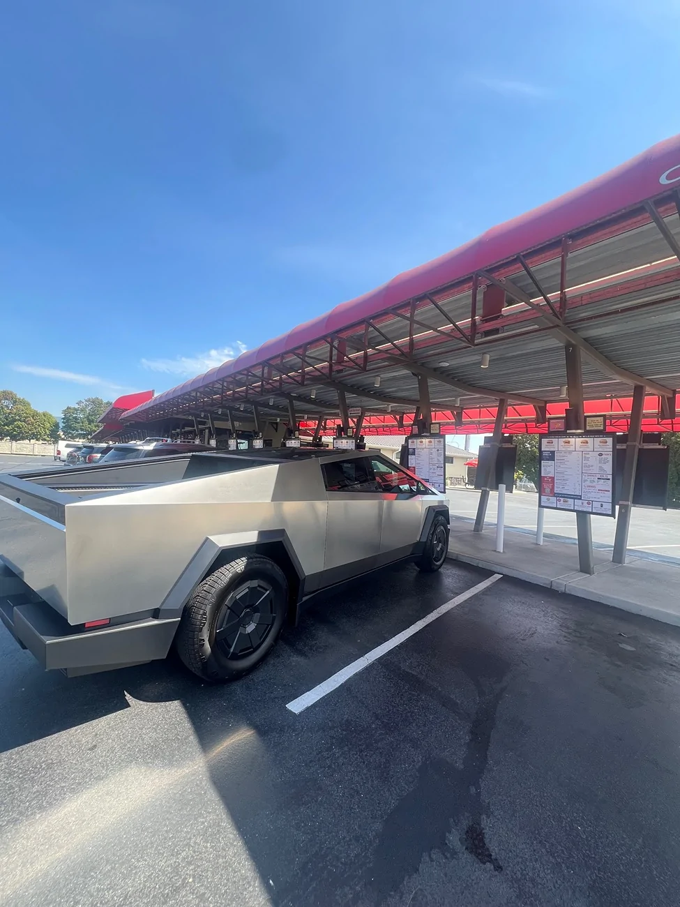 Tesla Cybertruck Daily random Cybertruck photos thread - Post Yours! 📸 🤳 IMG_9950