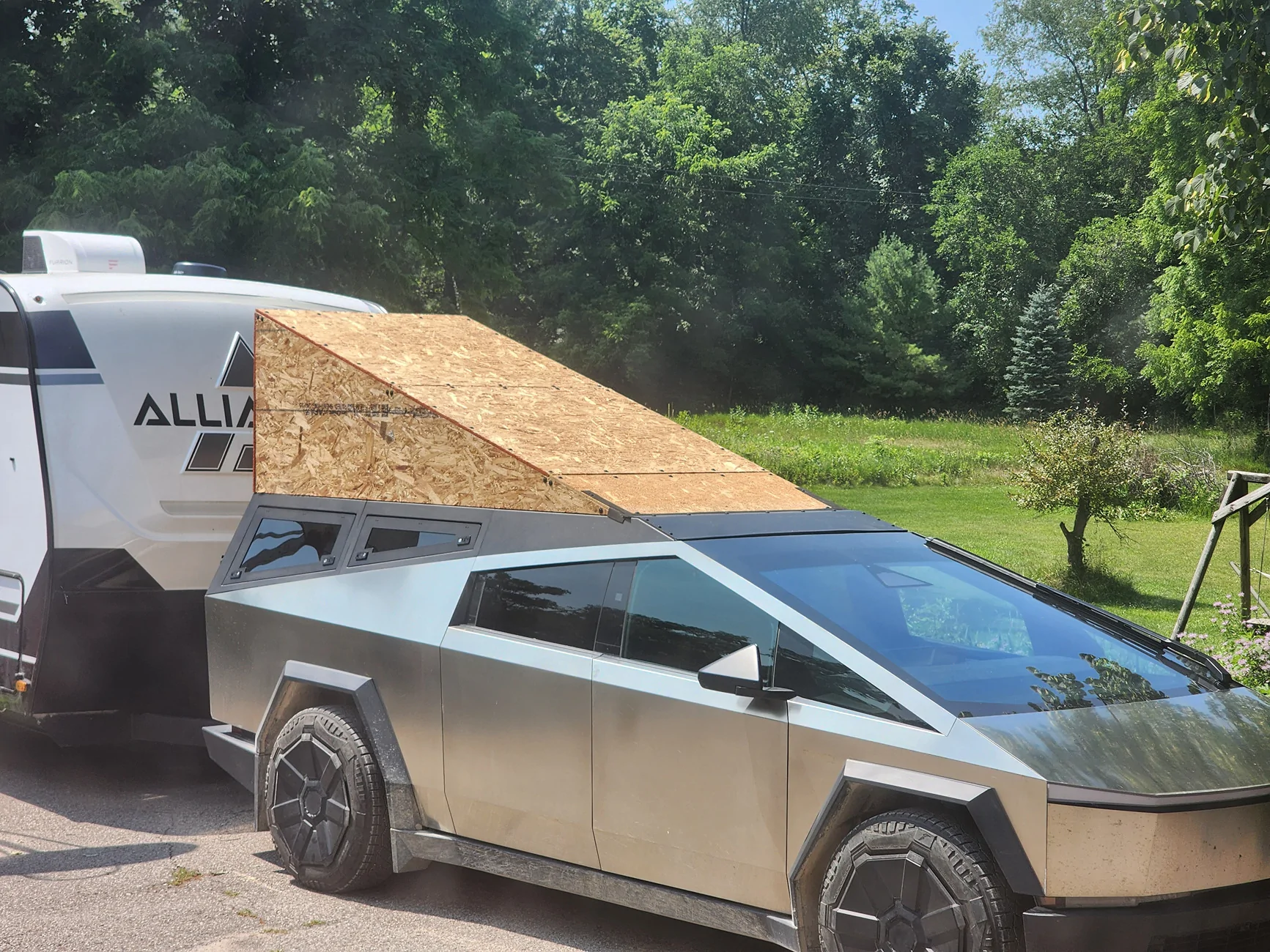 Tesla Cybertruck Wind Deflector 20260714_151406