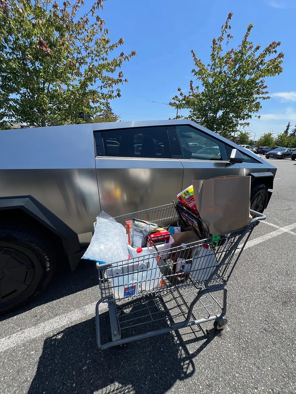 Tesla Cybertruck Daily random Cybertruck photos thread - Post Yours! 📸 🤳 IMG_9941