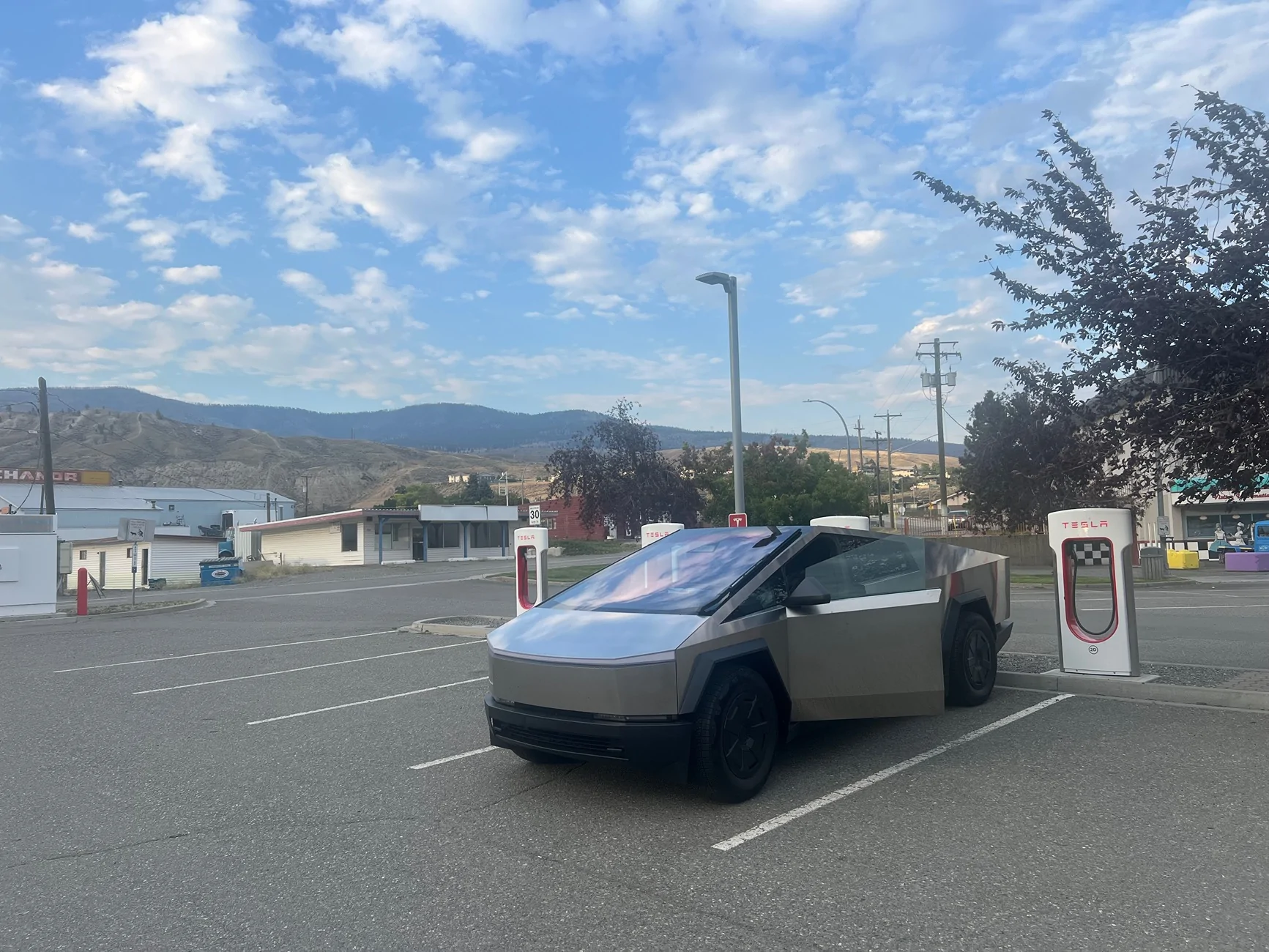 Tesla Cybertruck Daily random Cybertruck photos thread - Post Yours! 📸 🤳 IMG_0050