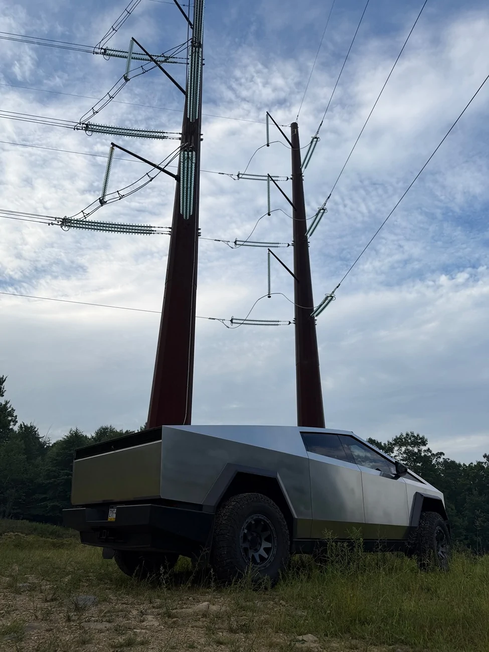 Tesla Cybertruck Daily random Cybertruck photos thread - Post Yours! 📸 🤳 IMG_1495